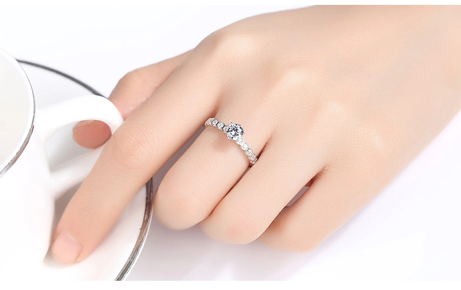 Women Exquisite Natural Solid Gold Ring with White Zircon