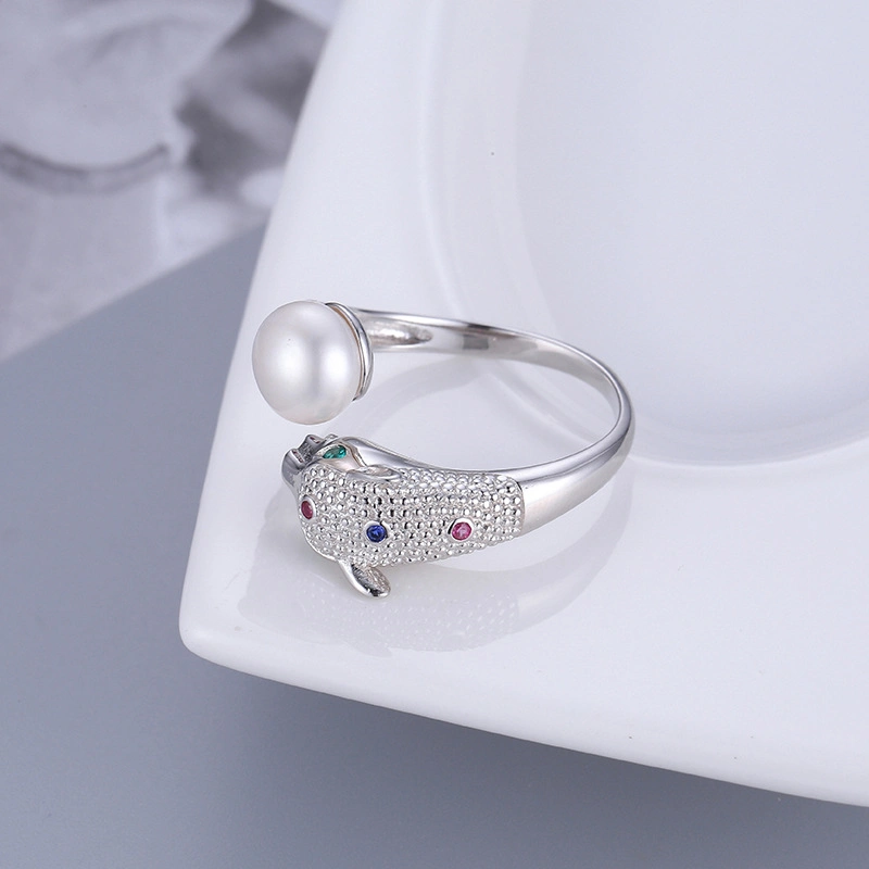 White Cubic Zirconia Leopard Head Pearl 925 Sterling Silver Top Open Cocktail Ring