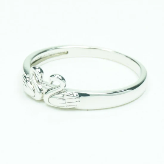シンプルなファッションスターリングシルバーの女性の婚約指輪ハートジュエリー卸売